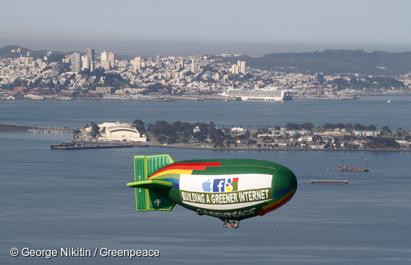 Airship over the East Bay
